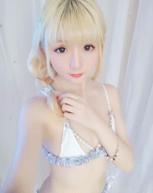 机械女警