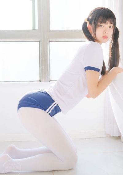 她唇之下在线观看