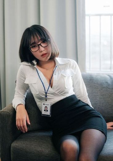 巨龙征服风韵美妇