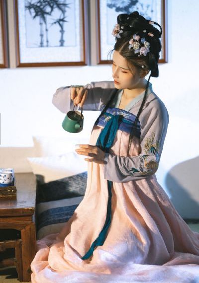 芳芳郁金香