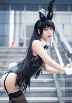 娇妻高潮了开始迎合别人