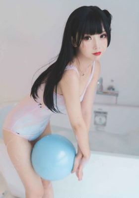 一代女皇艳史一级淫片免费放电影